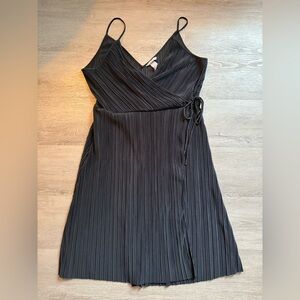 H&M large pleated dress